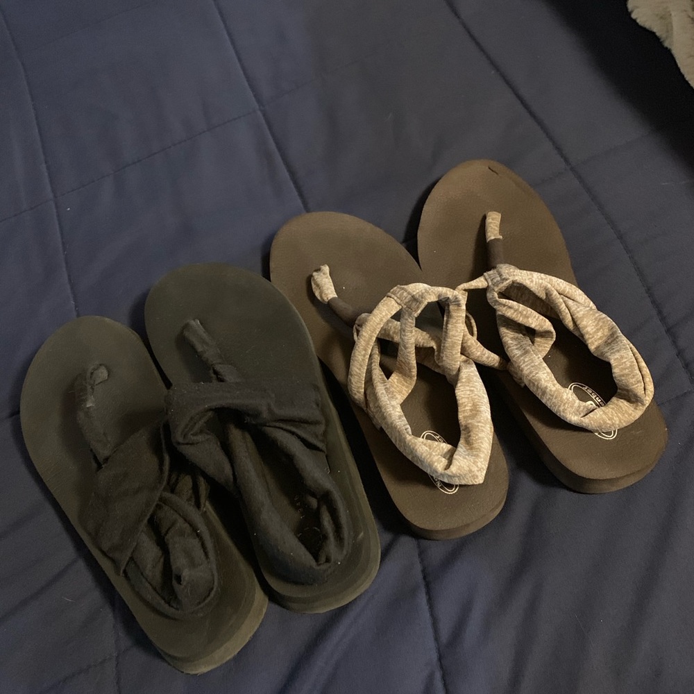 SANDALS - Picture 2 of 4